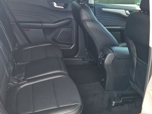 Used 2022 Ford Escape SEL w/ Technology Package image 14