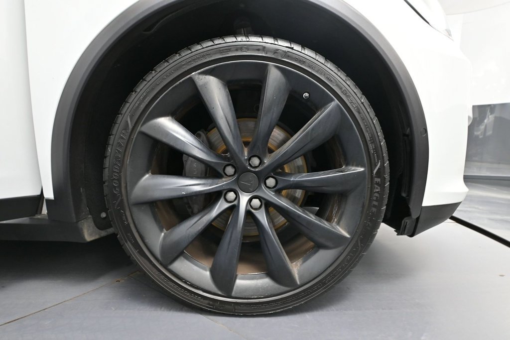 Used 2018 Tesla Model X 100D AWD/4WD image 11
