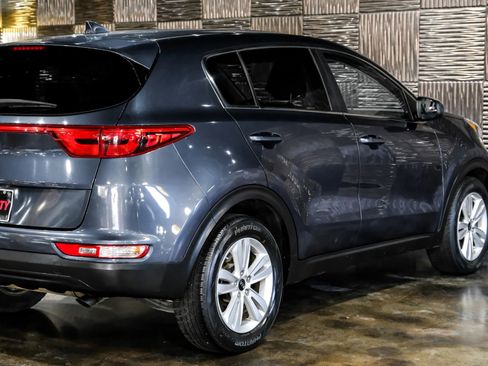 Used 2018 Kia Sportage LX FWD image 12