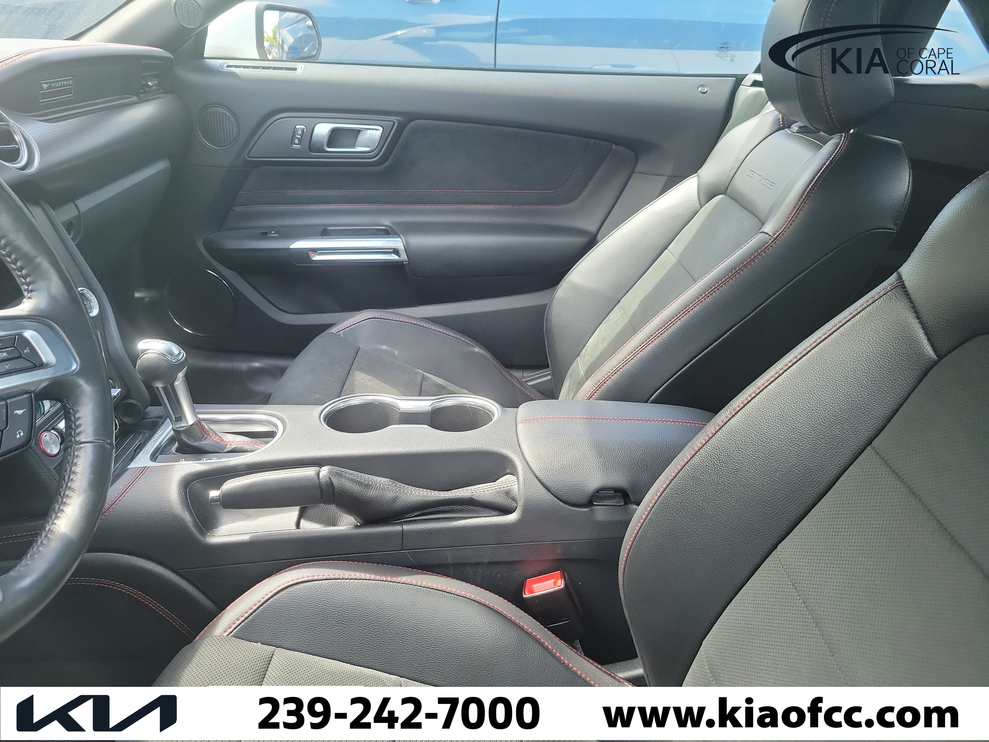 Used 2020 Ford Mustang GT Premium w/ Equipment Group 401A RWD image 6