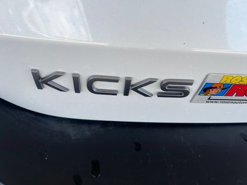 Used 2025 Nissan Kicks SR w/ SR Premium Package AWD/4WD image 35