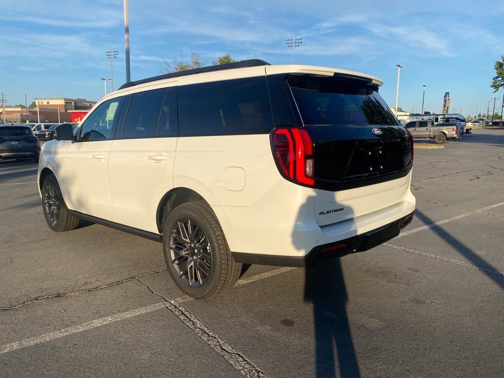 New 2027 Ford Expedition Platinum w/ Stealth Appearance Package AWD/4WD image 5
