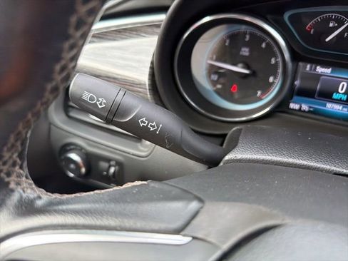 Used 2017 Buick Envision Essence image 43