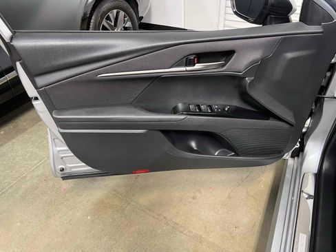 Used 2025 Toyota Camry LE w/ Convenience Package FWD image 78