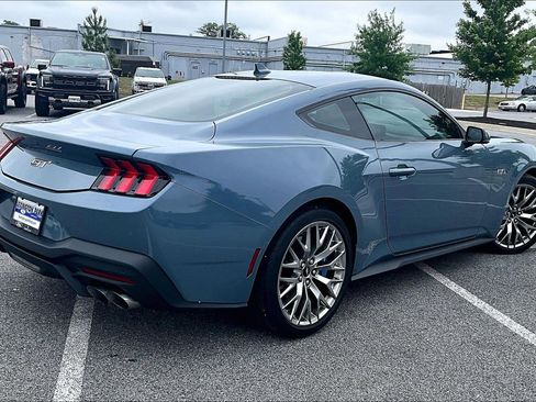 Used 2024 Ford Mustang GT Premium RWD image 4