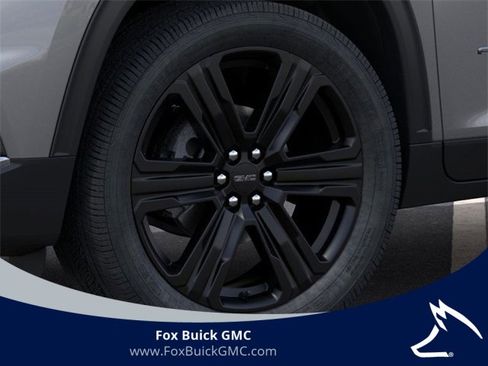 Used 2025 GMC Acadia Elevation w/ Elevation Premium Package image 9