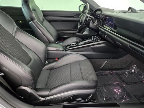 Used 2023 Porsche 911 Carrera T RWD image 3