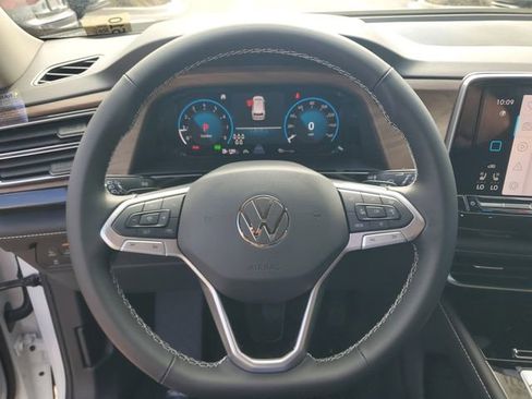 New 2026 Volkswagen Atlas SE FWD image 20