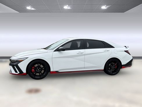 Used 2025 Hyundai Elantra N FWD image 2
