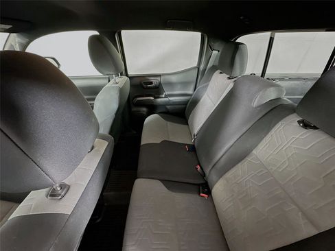 Certified 2023 Toyota Tacoma TRD Off-Road AWD/4WD image 11