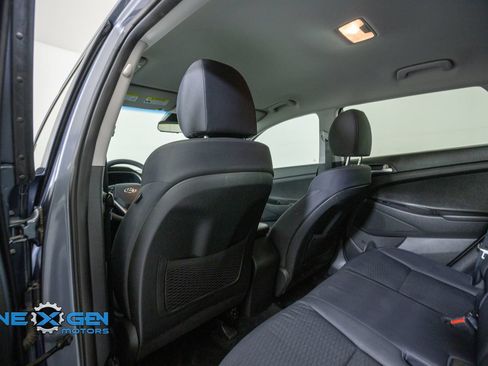 Used 2021 Hyundai Tucson SE w/ Cargo Package FWD image 27