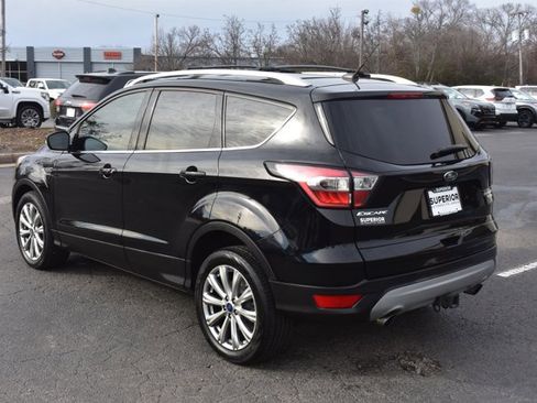 Used 2017 Ford Escape Titanium image 9