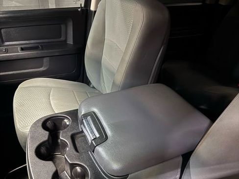 Used 2016 RAM 2500 Tradesman w/ Chrome Appearance Group image 18