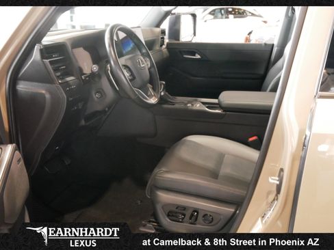 Used 2024 Lexus GX 550 AWD/4WD image 4