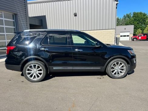 Used 2016 Ford Explorer Limited AWD/4WD image 4