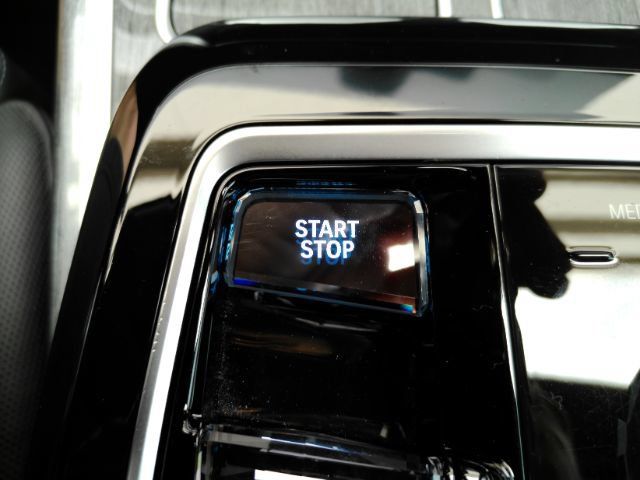 Used 2024 BMW i7 xDrive60 w/ Premium Package AWD/4WD image 52