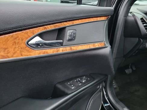 Used 2018 Lincoln MKX Reserve w/ Lincoln MKX Climate Package image 19