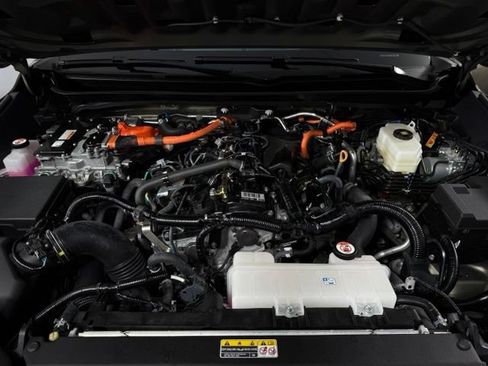 Used 2026 Toyota Tacoma TRD Off-Road AWD/4WD image 13