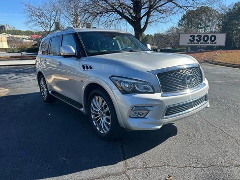 Used 2017 INFINITI QX80 4WD w/ Driver Assistance Package image 7