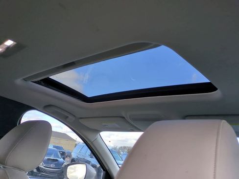 Used 2024 MAZDA CX-90 Plug-In Hybrid w/ Preferred image 22