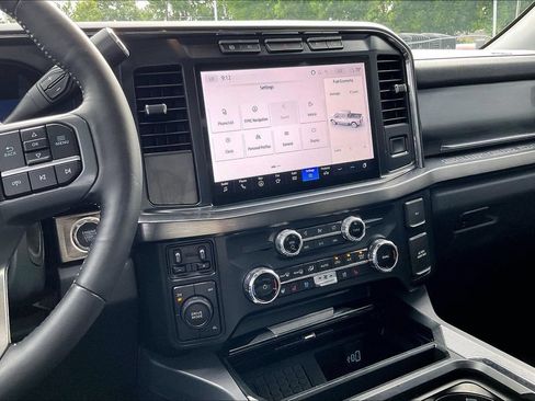 Used 2024 Ford F350 Lariat AWD/4WD image 9