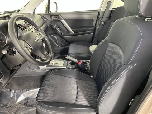 Used 2015 Subaru Forester 2.5i Premium w/ All-Weather Package AWD/4WD image 2
