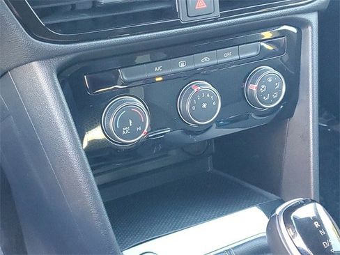 Certified 2025 Volkswagen Taos S image 22