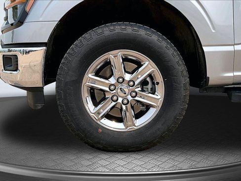 Used 2024 Ford F150 XLT w/ FX4 Off-Road Package AWD/4WD image 10