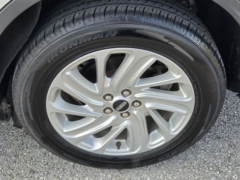 Used 2022 Lincoln Corsair FWD image 25