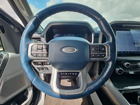 Used 2023 Ford F150 Limited image 17