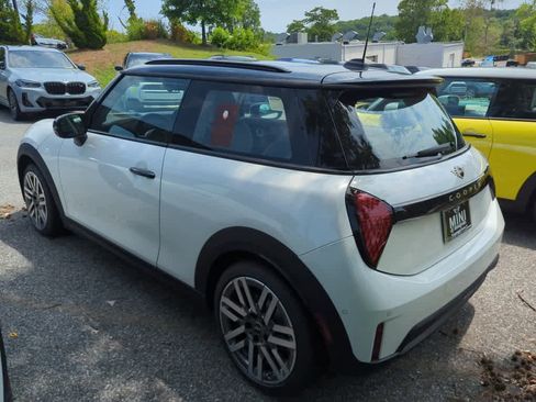 Used 2025 MINI Cooper S image 11
