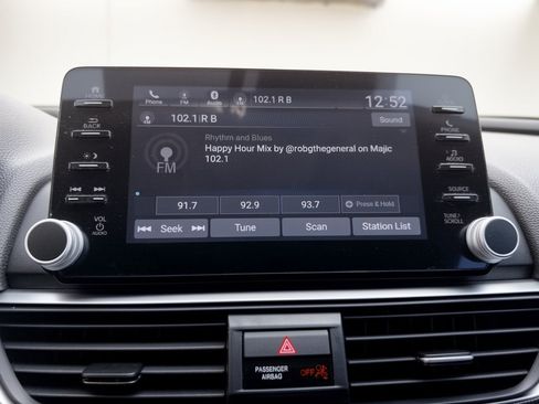 Used 2021 Honda Accord Sport Special Edition image 23