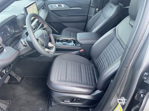 New 2025 Ford Explorer ST-Line w/ Premium Package image 18