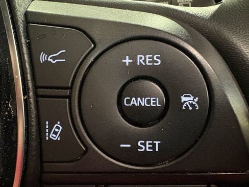 Used 2024 Toyota RAV4 XSE AWD/4WD image 12