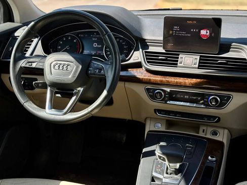 Used 2019 Audi Q5 2.0T Premium AWD/4WD image 21