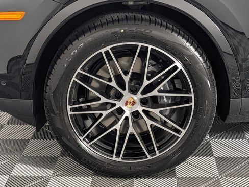 New 2026 Porsche Cayenne Coupe image 11