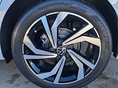 New 2026 Volkswagen Jetta SEL image 9