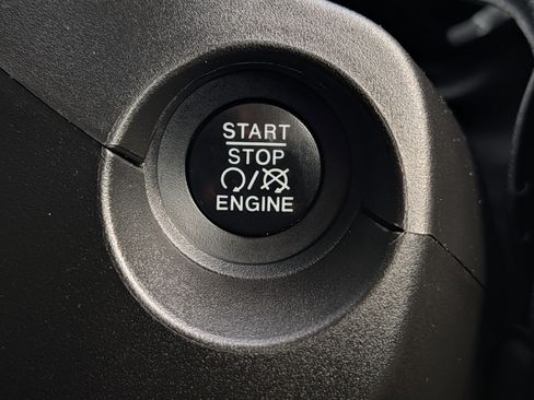 Used 2018 Jeep Compass Trailhawk w/ Leather Interior Group image 33