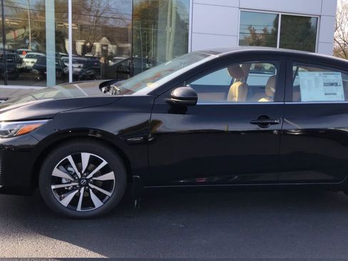 New 2025 Nissan Sentra SV w/ SV Premium Package image 5