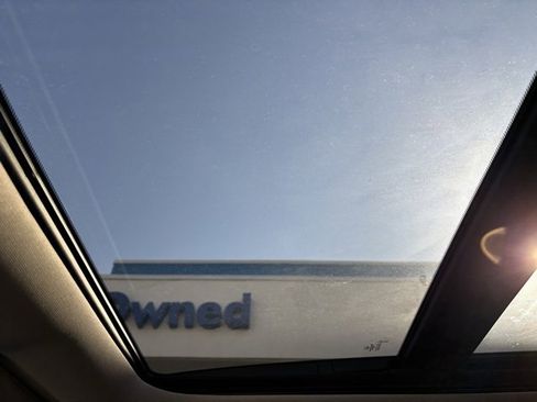 Certified 2023 Honda Pilot Touring image 23