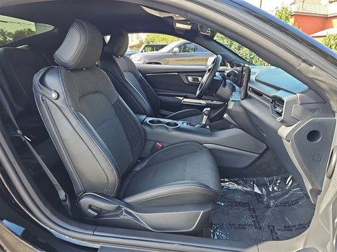 Used 2025 Ford Mustang Coupe image 10