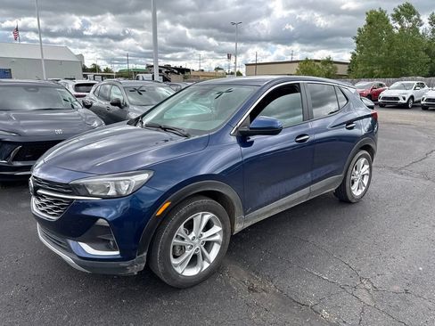 Used 2023 Buick Encore GX Preferred w/ Cold Weather Comfort Package FWD image 3