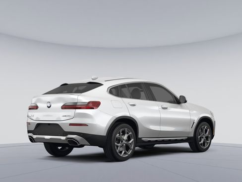 Certified 2022 BMW X4 xDrive30i w/ Premium Package 2 image 3