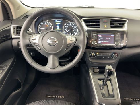 Used 2016 Nissan Sentra SV image 27