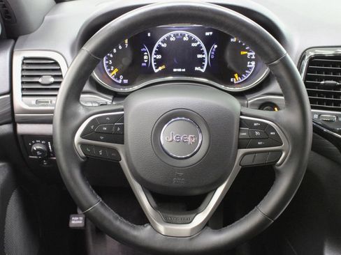 Used 2019 Jeep Grand Cherokee Altitude AWD/4WD image 56