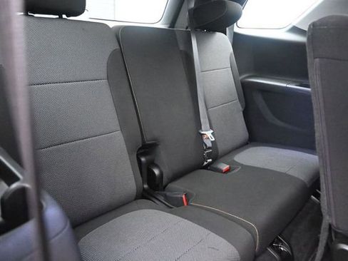 Used 2019 Chevrolet Traverse LS AWD/4WD image 16