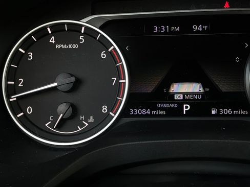 Used 2025 Nissan Rogue SV FWD image 38