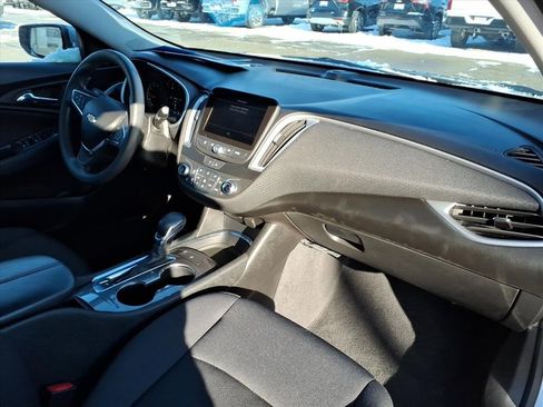 Used 2023 Chevrolet Malibu LT image 15