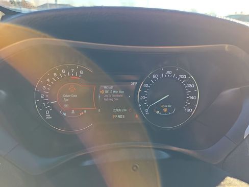 Used 2020 Lincoln MKZ Reserve image 23