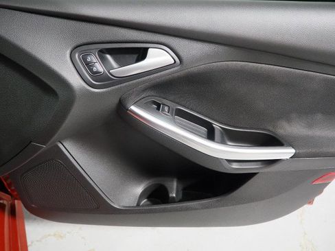 Used 2018 Ford Focus ST image 48